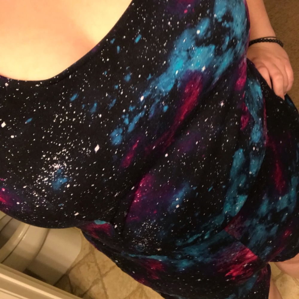Plus size galaxy romper Hot Topic 3x